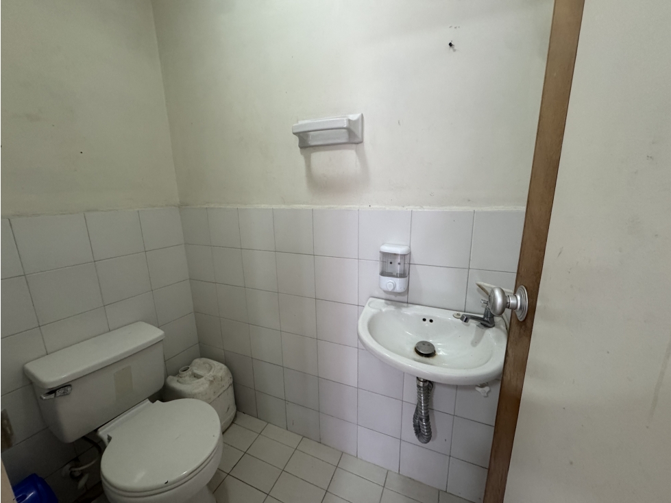 CASA Y APARTAESTUDIO EN ROBLEDO PAJARITO, MEDELLIN — foto 5