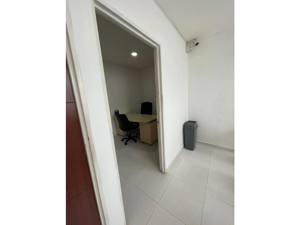 ARRIENDO LOCAL IDEAL PARA EMPRESA DE CARNICOS - 4
