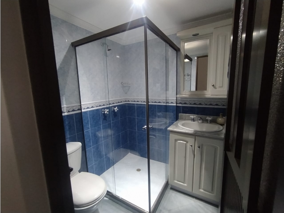 CASA EN SABANETA - UNA CUADRA ARRIBA DEL PARQUE — foto 5