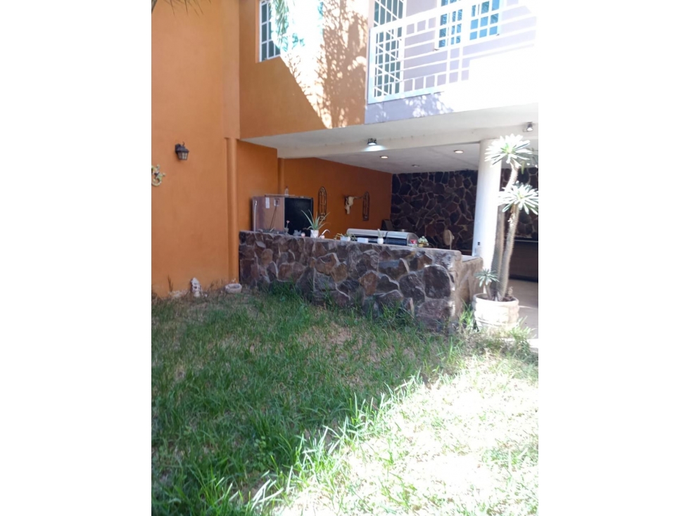 CASA EN VENTA CON TERRAZA - 6