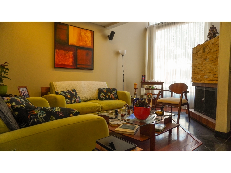 Casa en venta en Cedritos Espacios amplios y excelente ubicación — foto 2