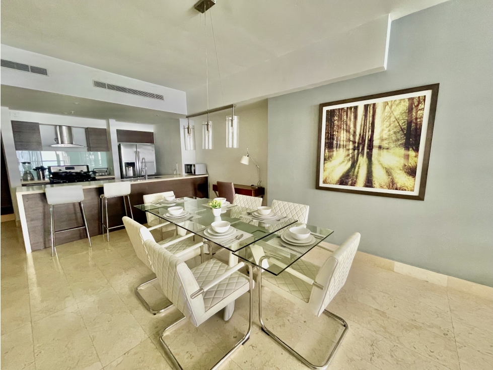 Alquiler de Apartamento Amueblado, Avenida Balboa, Panamá
