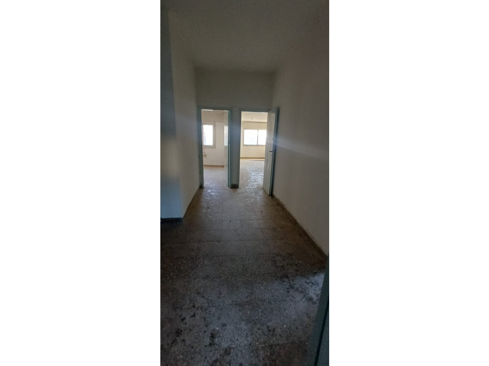 Oportunidad! Casa a refaccionar con terreno Amplio! - 3