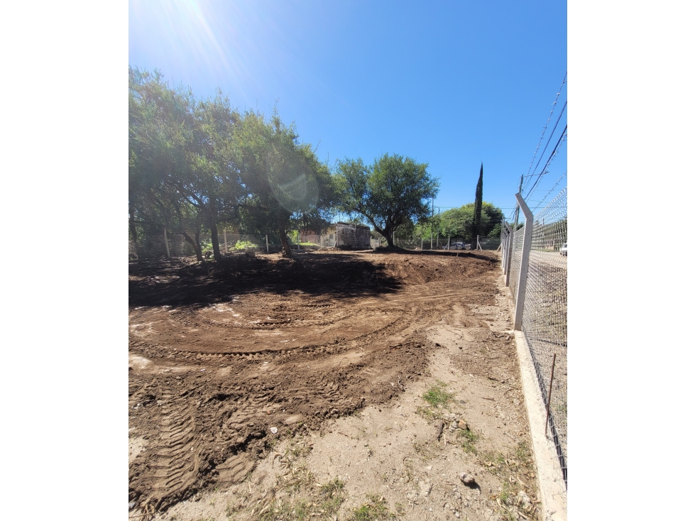 LIQUIDO URGENTE!Terreno de 970 mt2 en zona norte! — foto 4