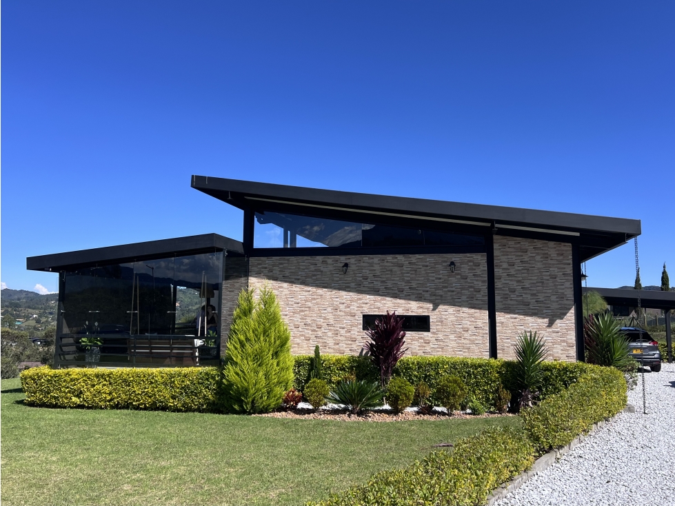 HERMOSA CASA CAMPESTRE - EN MONTE SERENO REFUGIO CAMPESTRE — foto 2