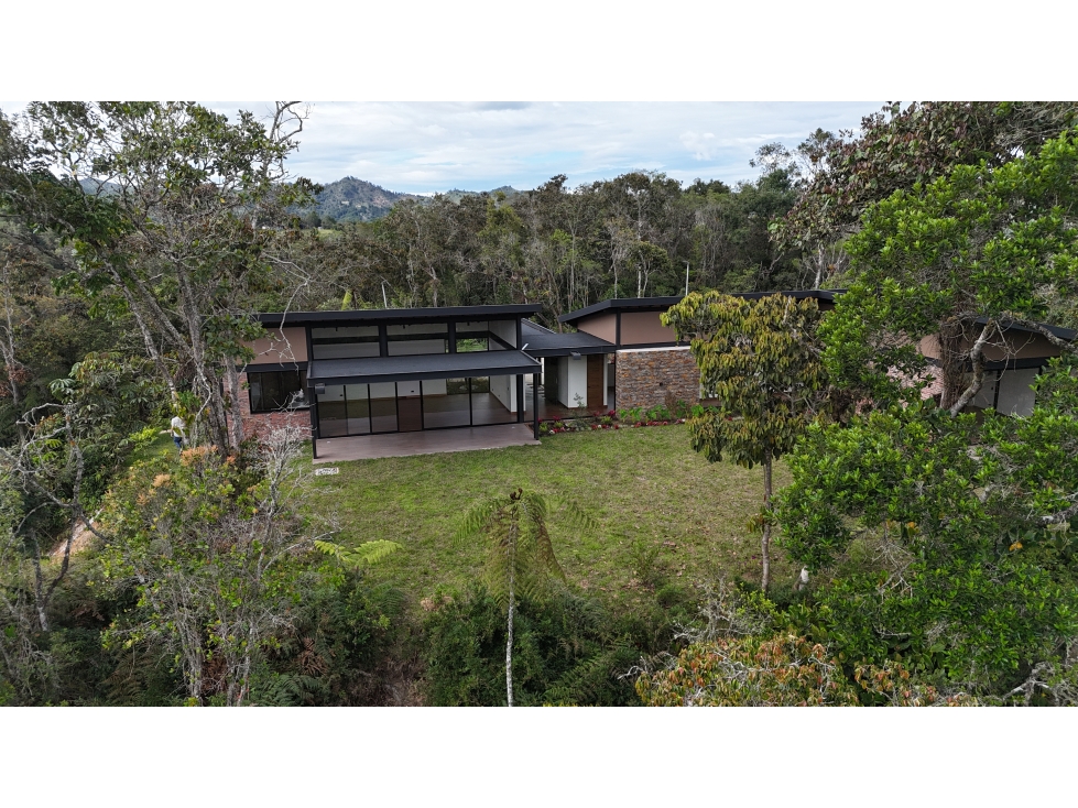 CASA CAMPESTRE 332 m² - EN MONTE SERENO REFUGIO CAMPESTRE — foto 2