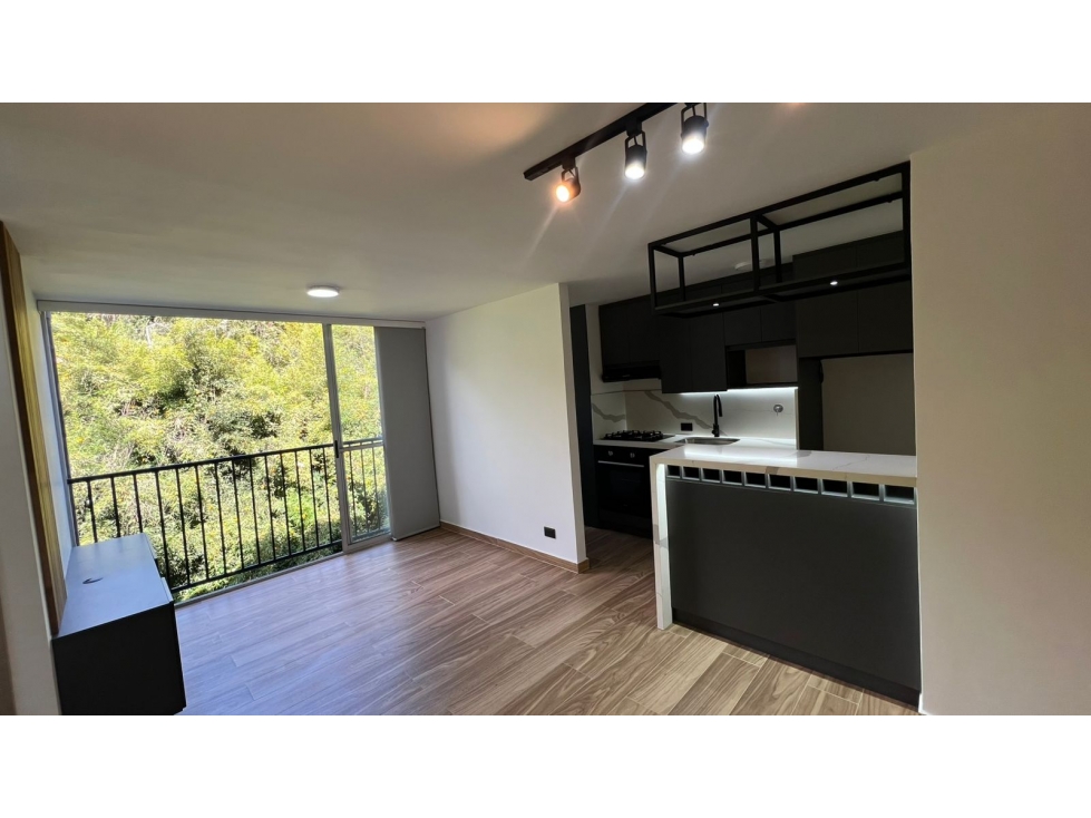 APARTAMENTO EN EL RETIRO SECTOR PARQUE DE SAN JOSE
