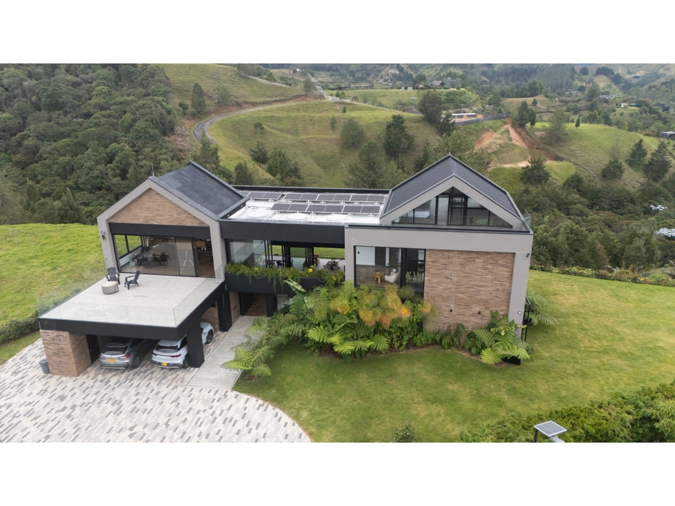 LUJOSA CASA CAMPESTRE EN EL RETIRO-SECTOR VIA PANTANILLO — foto 3
