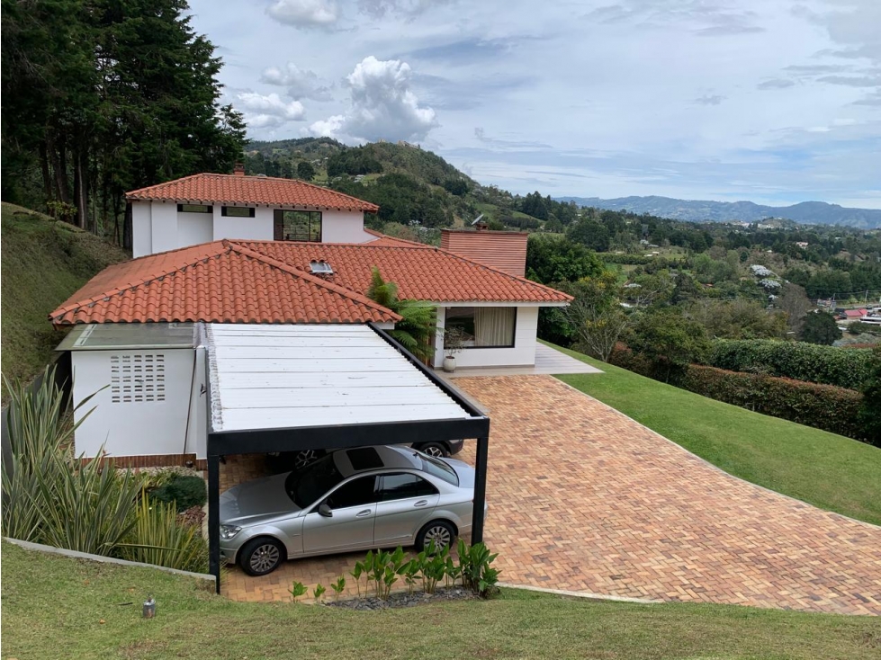 CASA CAMPESTRE EN RIONEGRO