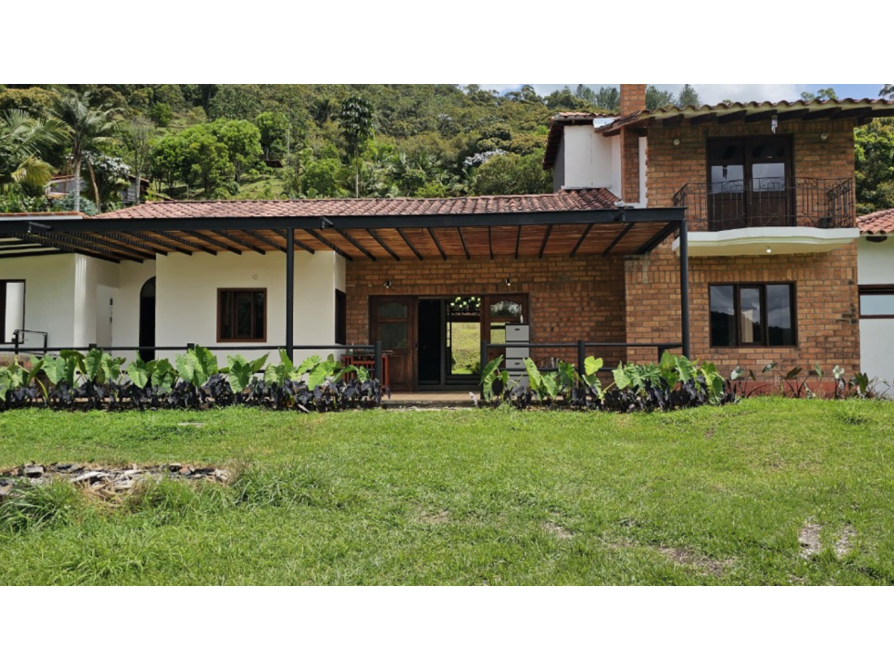 CASA CAMPESTRE - EL RETIRO