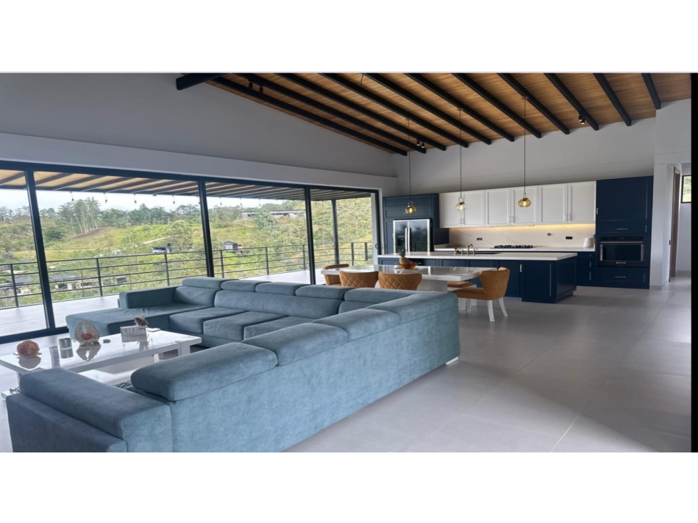 CASA CAMPESTRE 1537m² - MONTE SERENO REFUGIO