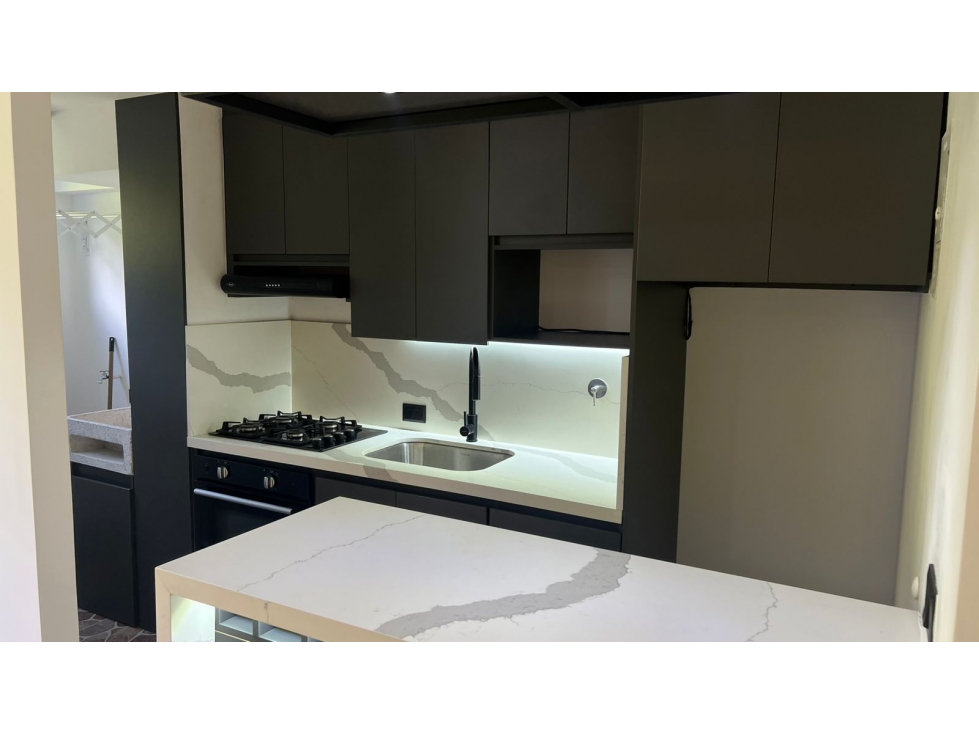 APARTAMENTO EN EL RETIRO SECTOR PARQUE DE SAN JOSE — foto 3