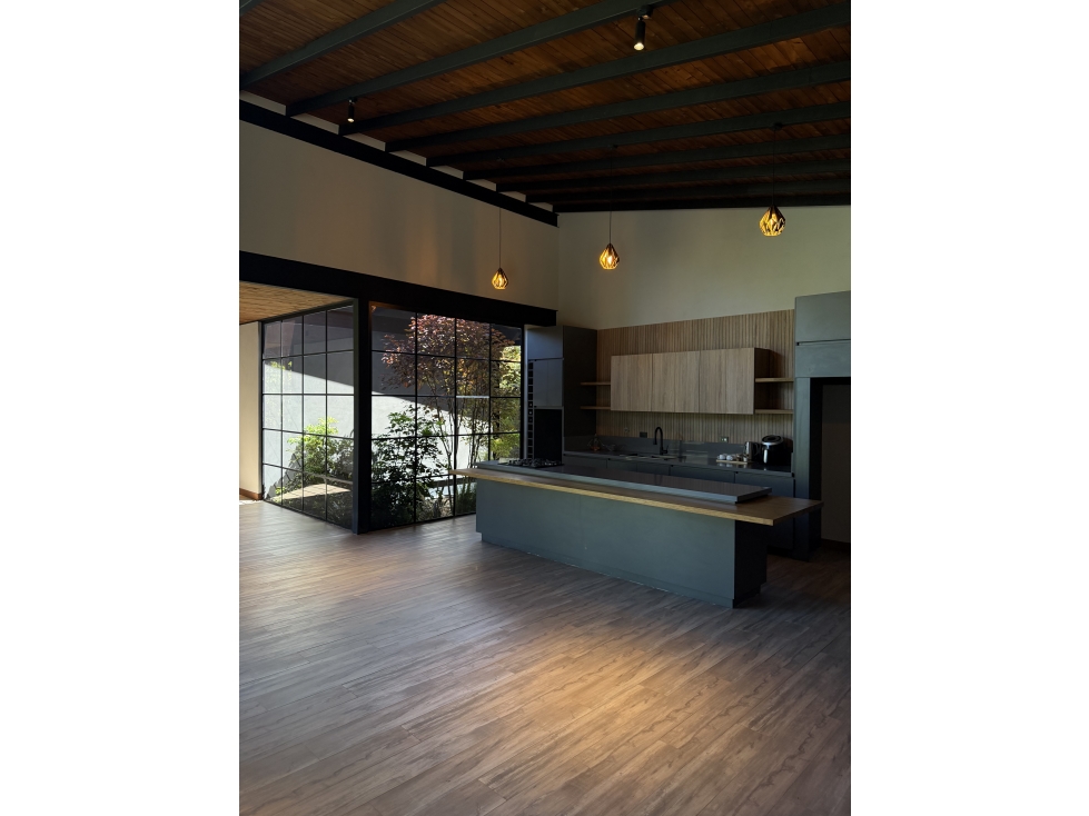 CASA CAMPESTRE EN MONTE SERENO REFUGIO-EL RETIRO