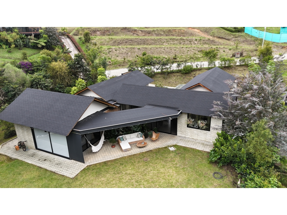 CASA CAMPESTRE 223 m² - EN MONTE SERENO REFUGIO