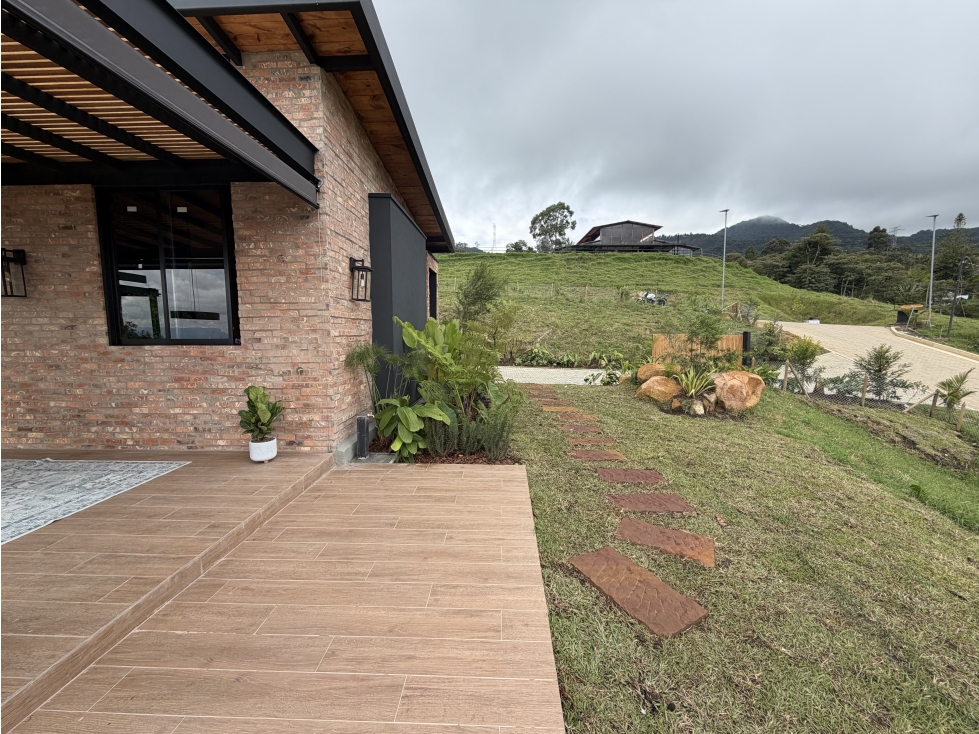 CASA CAMPESTRE EN MONTE SERENO LA SAGRADA - LA CEJA — foto 3