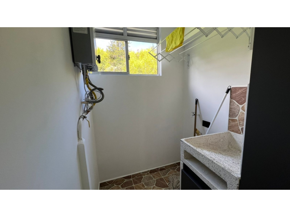 APARTAMENTO EN EL RETIRO SECTOR PARQUE DE SAN JOSE — foto 4