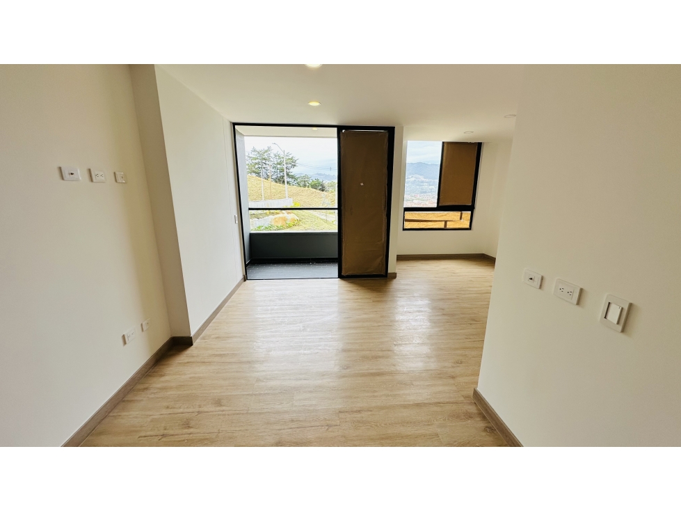 HERMOSO APARTAMENTO EN LA CEJA-SECTOR POLIDEPORTIVO MADEROS — foto 4