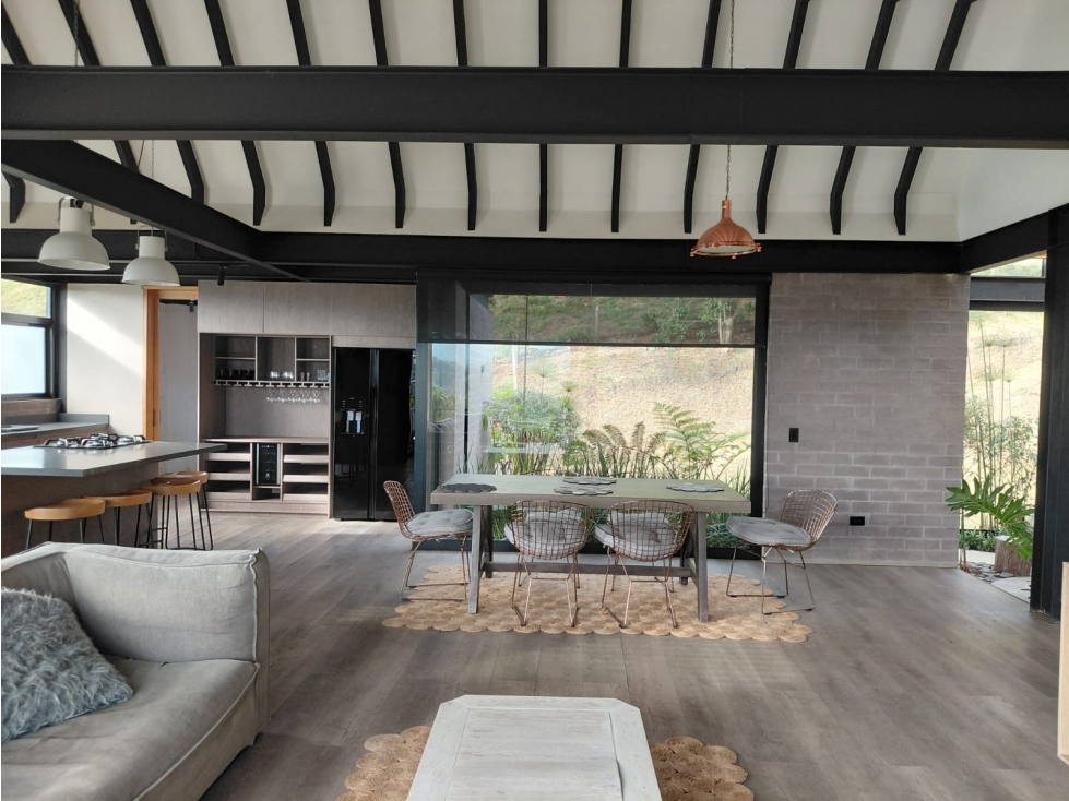 LUJOSA CASA CAMPESTRE EN EL RETIRO-MONTE SERENO REFUGIO — foto 5