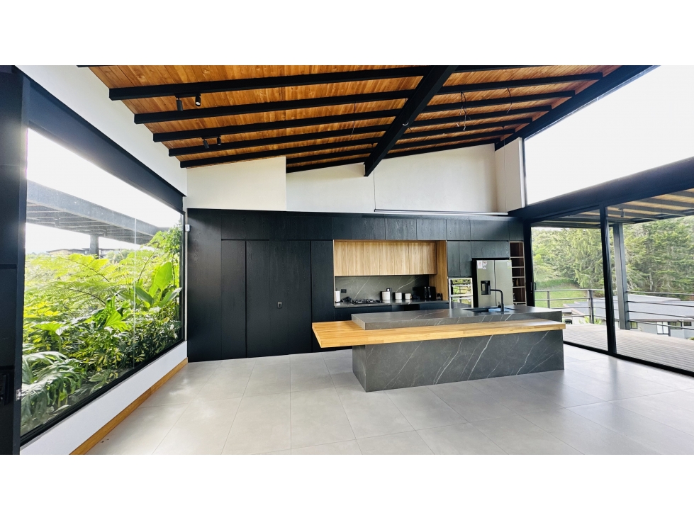 HERMOSA CASA CAMPESTRE EN EL RETIRO-SECTOR VIA PANTANILLO — foto 3