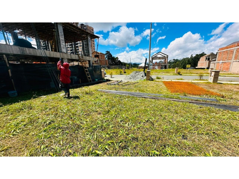LOTE LISTO PARA CONSTRUIR-SAN ANTONIO DE PEREIRA - 2