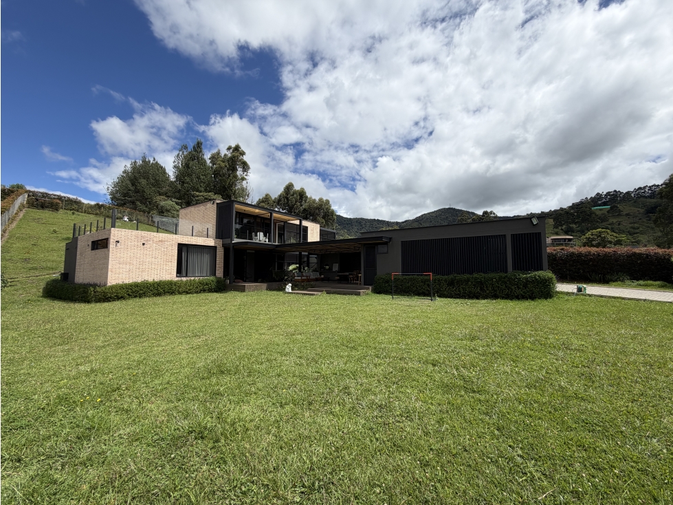 CASA CAMPESTRE 455 m² - LA CEJA