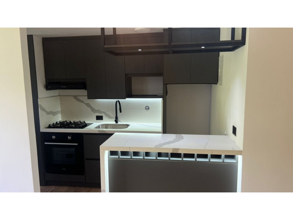APARTAMENTO EN EL RETIRO SECTOR PARQUE DE SAN JOSE — foto 2
