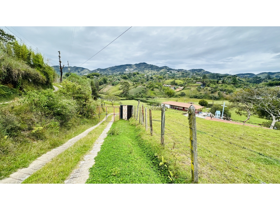 LOTE EN EL PEÑOL-SECTOR VEREDA CHIQUINQUIRA - 4