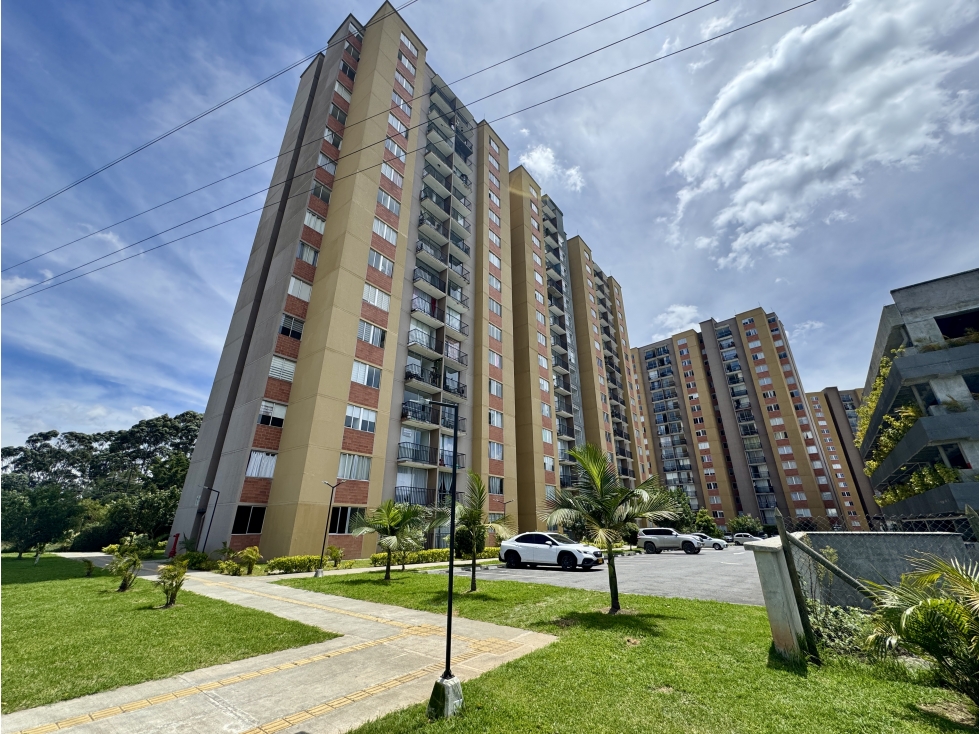 APARTAMENTO EN OBRA GRIS RIONEGRO 56 m²