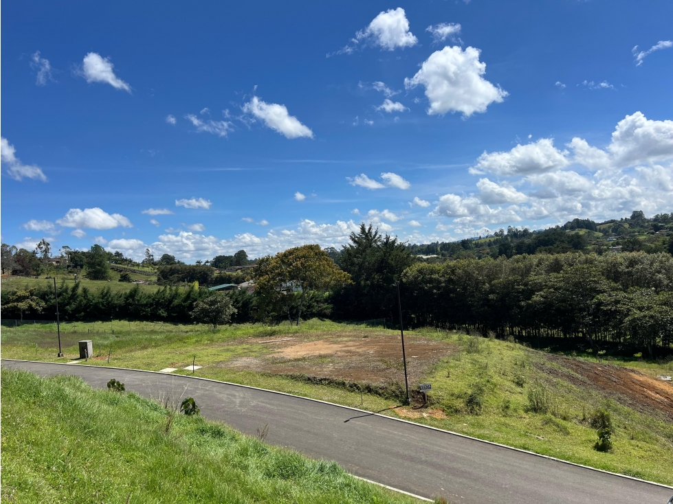 LOTE PARCELACION AIRE VERDE 2573 m² LA CEJA