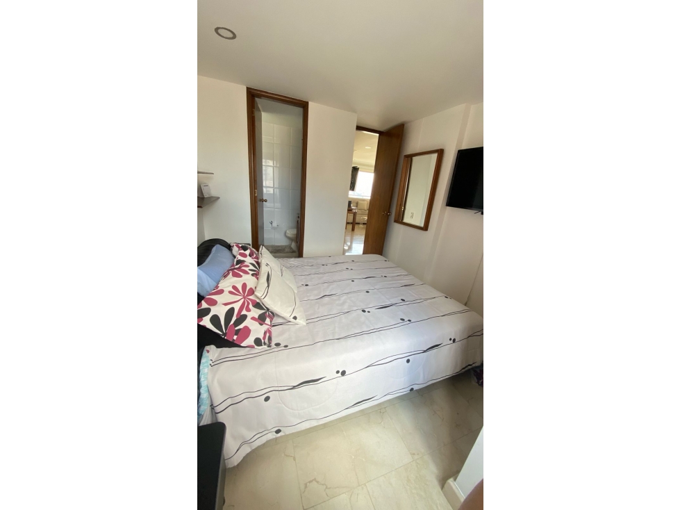 Apartamento en conjunto para la venta en el Poblado,Medellin!! — foto 4