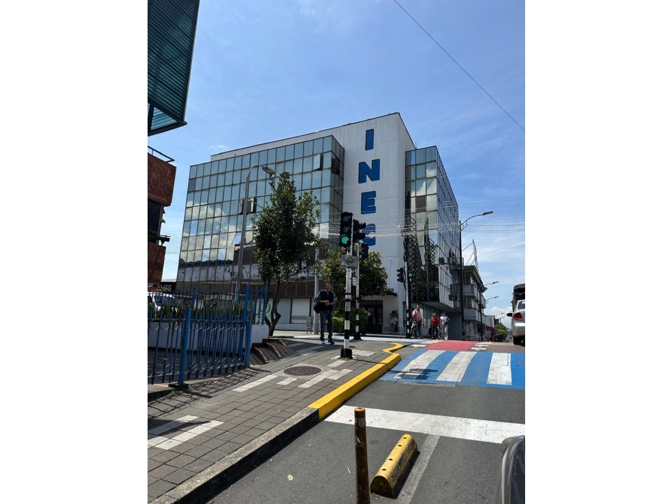 Edificio para arriendo en el Centro de Pereira!!! - 1