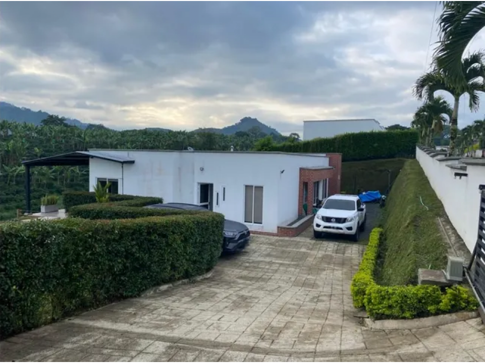 Casa campestre en condominio para la venta en Combia, Pereira!!!