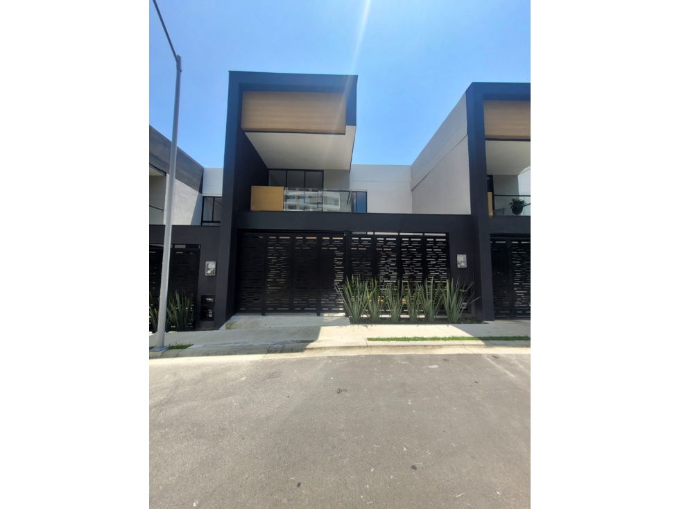 Casa en conjunto para la venta en Cerritos, Pereira!!!
