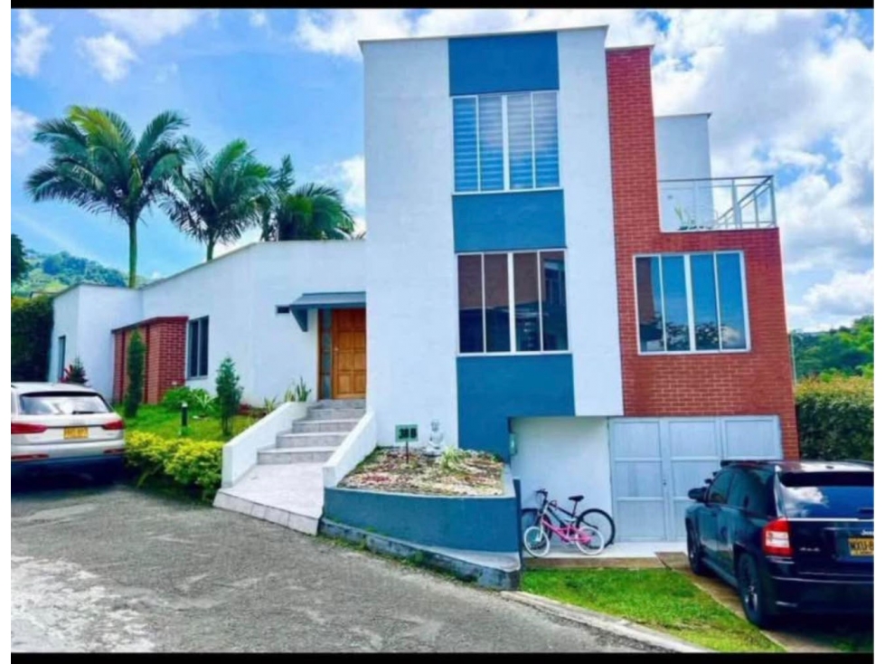 Casa en conjunto para arriendo en la Via del pollo,Dosquebradas - 1