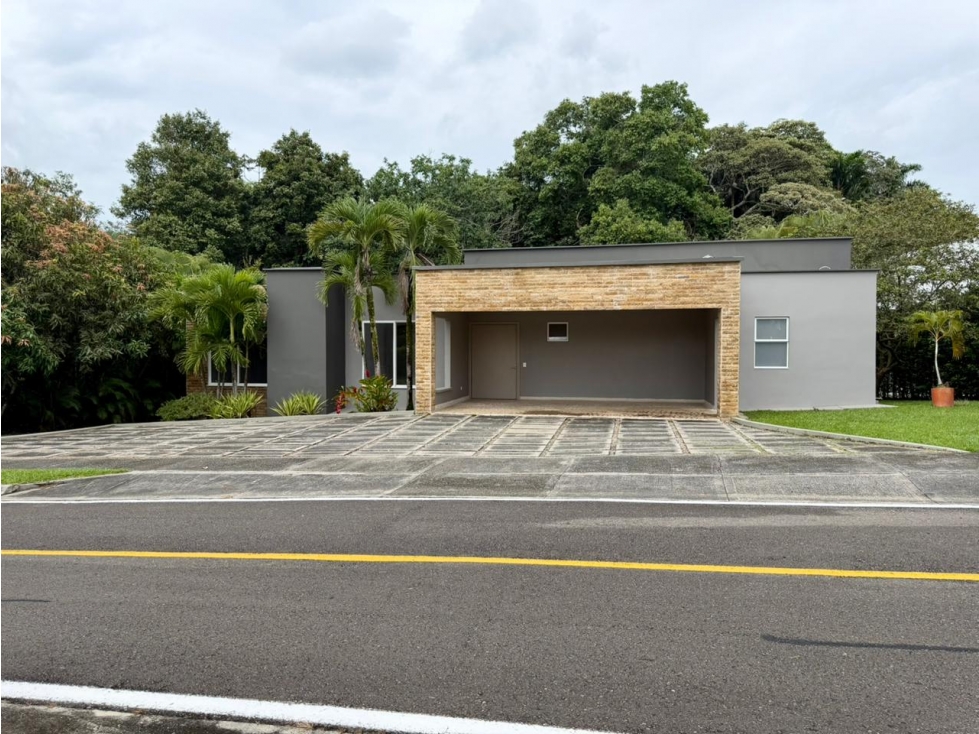 Casa campestre en condominio para la venta en Cerritos, Pereira!!!