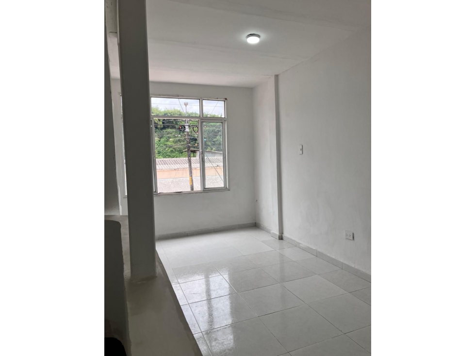 Casa con viviendas independientes para la venta en centro de Pereira — foto 4