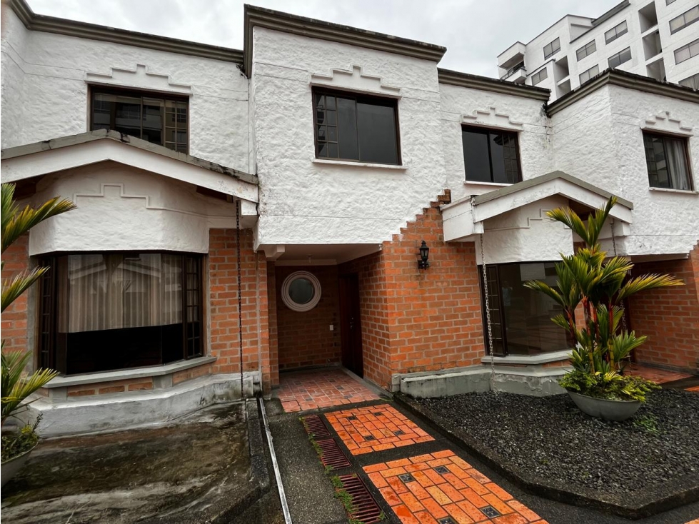 Casa en conjunto para la venta en los Alamos, Pereira!!
