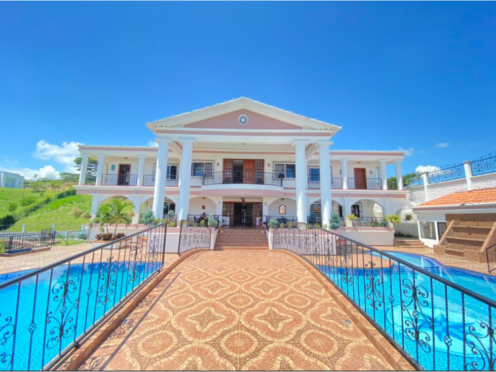 Casa campestre en condominio para la venta en Cerritos, Pereira!!!