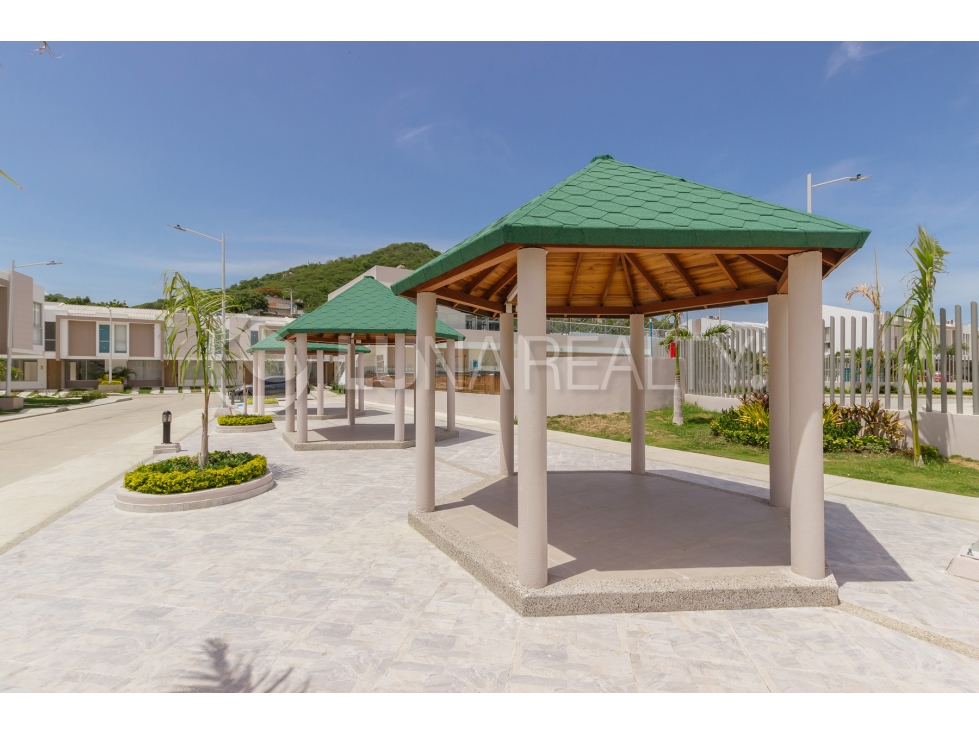 Casa Familiar en Arriendo, CORALINA BAHÍA - 2