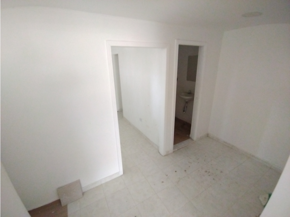 LOCAL DE 80 M2 PARA ARRIENDO EN BOCAGRANDE — foto 2