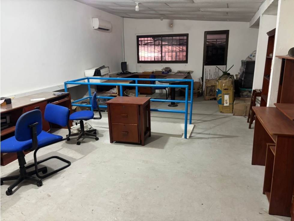 OFICINA PARA ARRIENDO EN BARRIO 4 VIENTOS