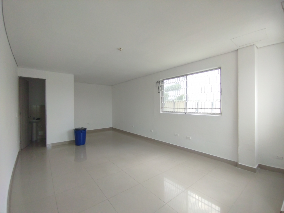 LOCAL DE 32M2 PARA ARRIENDO EN EL POZON
