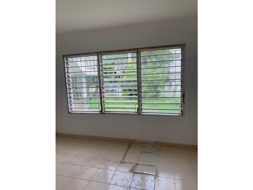 CASA DE 3 ALCOBAS PARA VENTA EN CASTILLOGRANDE — foto 2