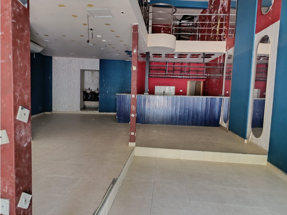 ARRIENDO LOCAL DE 220M2 EN CENTRO AMURALLADO - GETSEMANI