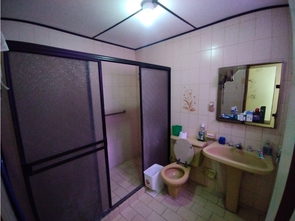 CASA DE 5 ALCOBAS EN PIE DE LA POPA PARA ARRIENDO