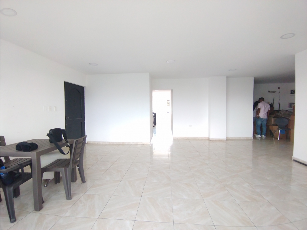 APTO DE 3 ALCOBAS PARA VENTA EN EL CAIRO