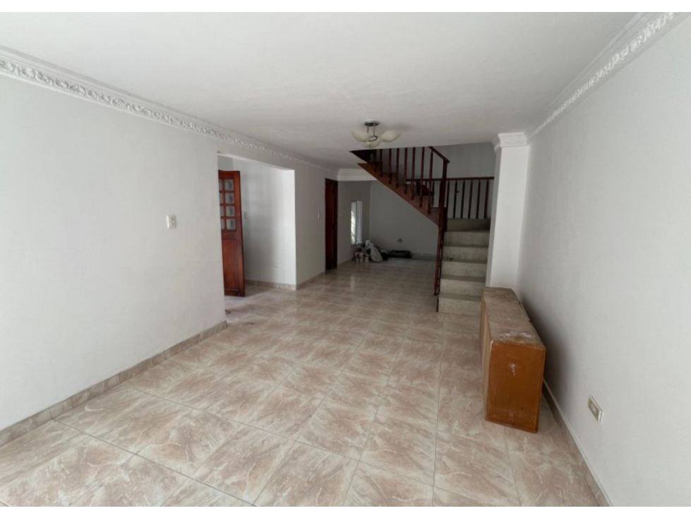 CASA DE 4 ALCOBAS PARA VENTA EN CONTADORA