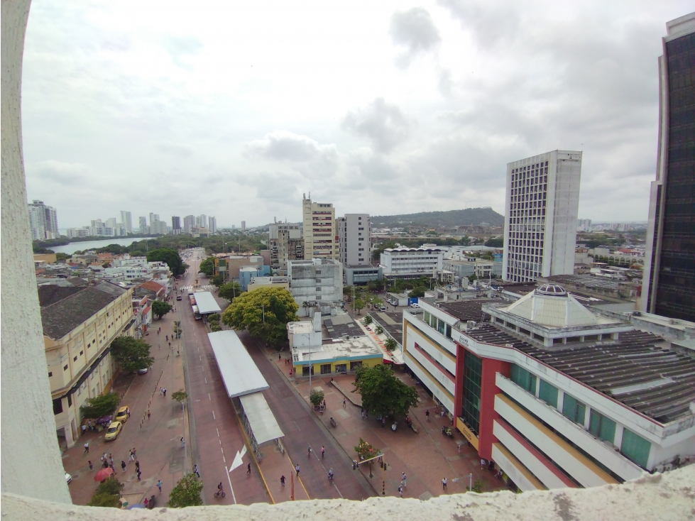 OFICINA DE 67.5 M2 PARA VENTA EN EL CENTRO — foto 2