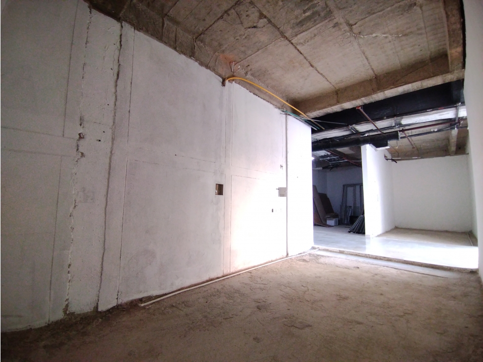 LOCALES COMERCIALES PARA ARRIENDO EN CRESPO — foto 2