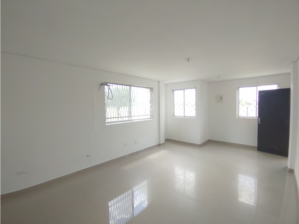 LOCAL DE 32M2 PARA ARRIENDO EN EL POZON — foto 5